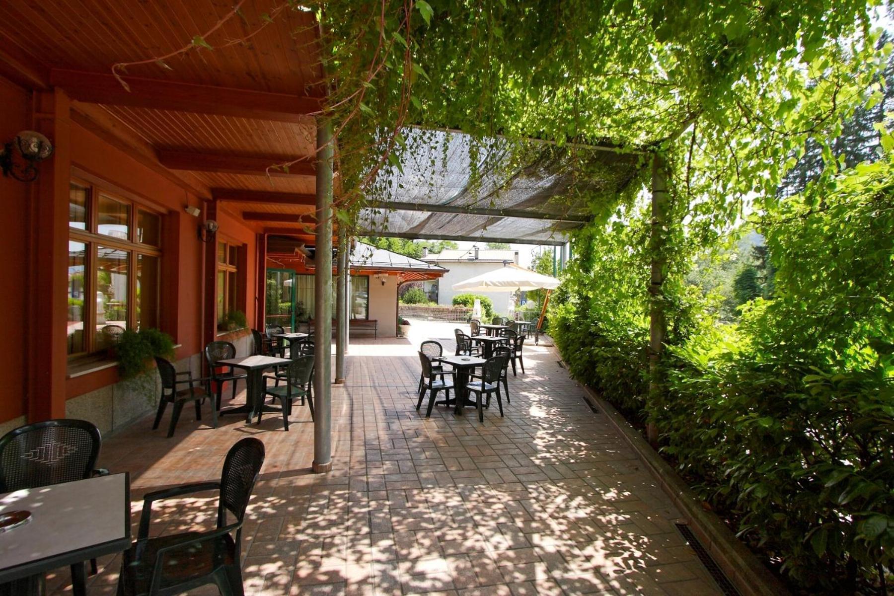 Hotel Centro Benessere Gardel Arta Terme Exterior foto